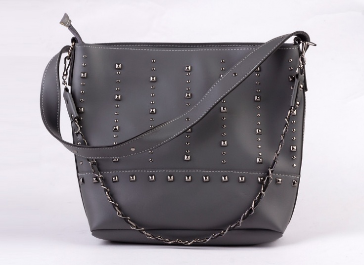 کیف دوشی زنانه طرح گل‌میخ