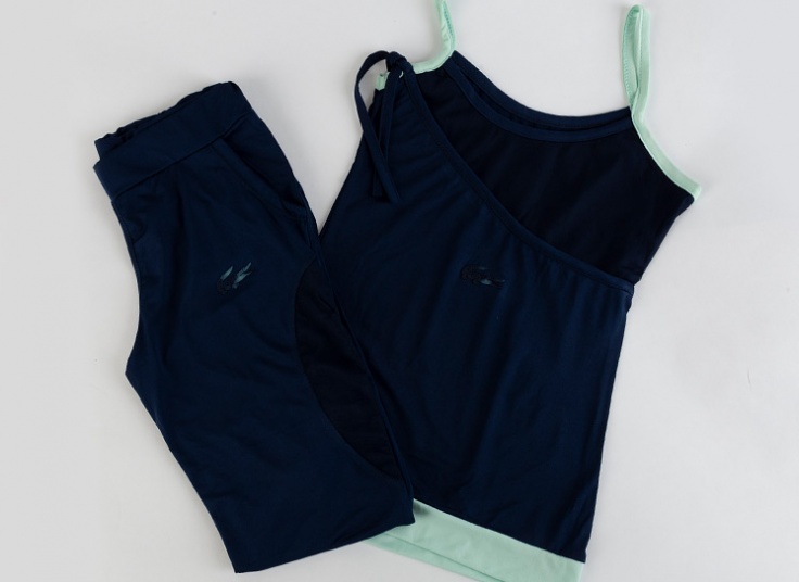 ست تاپ و شلوارک Lacoste