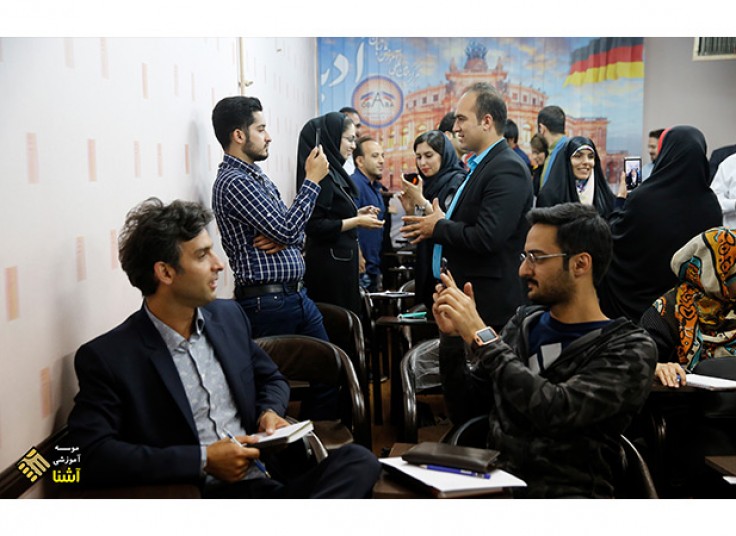 کارگاه تخصصی سخنرانی و فن بیان در موسسه آشنا