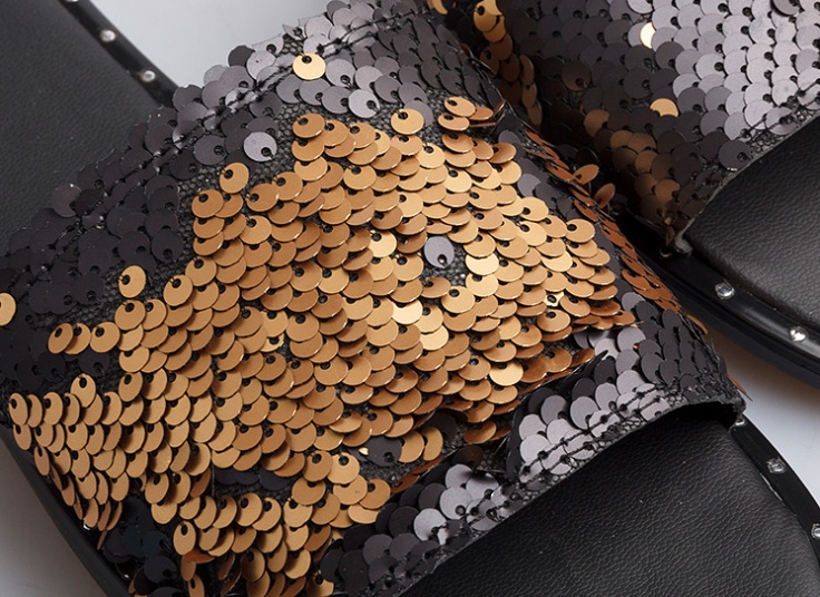 صندل زنانه پولکی Leaza