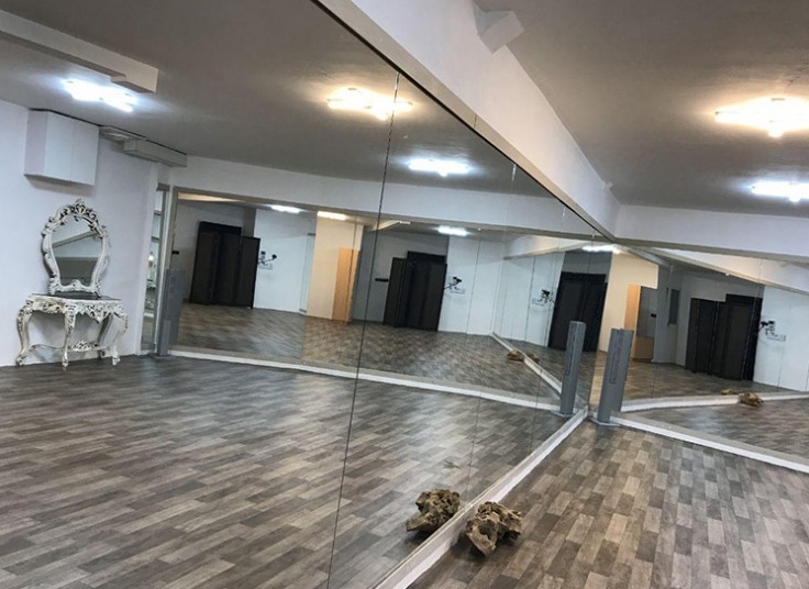 یوگا مجموعه کارینا