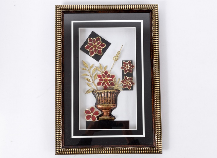قاب دکوراتیو طرح گل