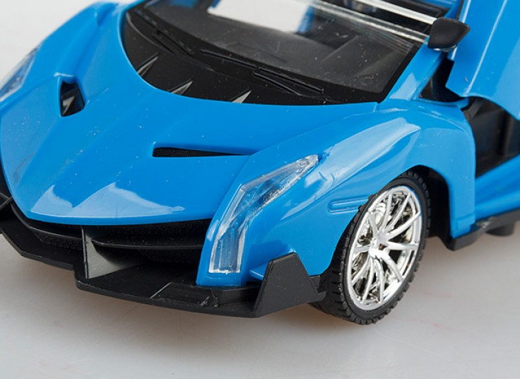 ماشین کنترلی Famous CAR