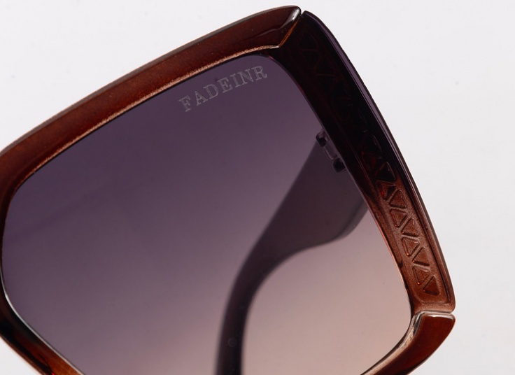عینک آفتابی زنانه Fadeinr مدل 3480-1