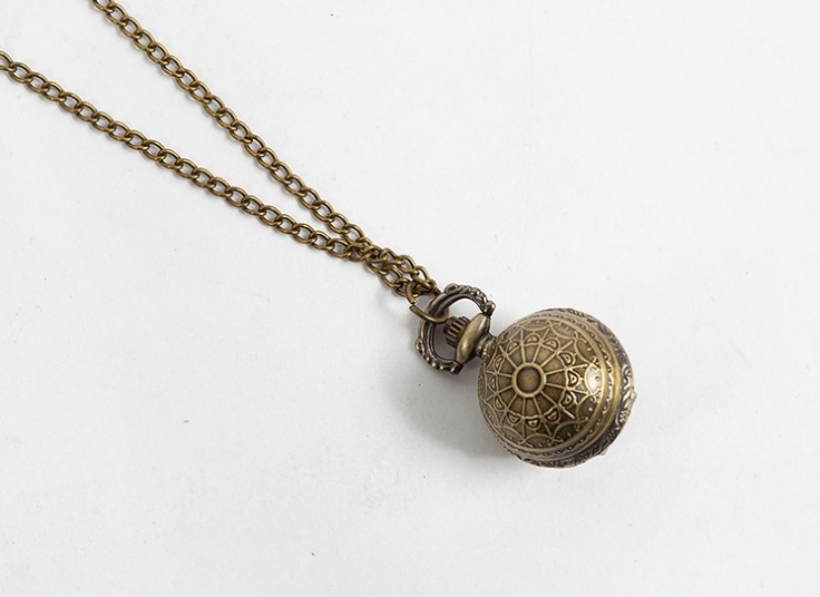 ساعت گردنبندی طرح گوی