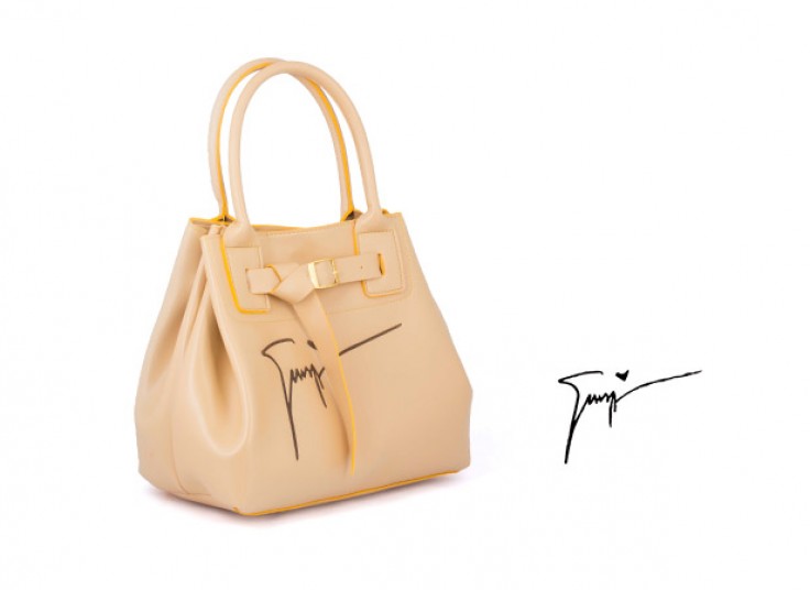 کیف لب بر مدل Signature