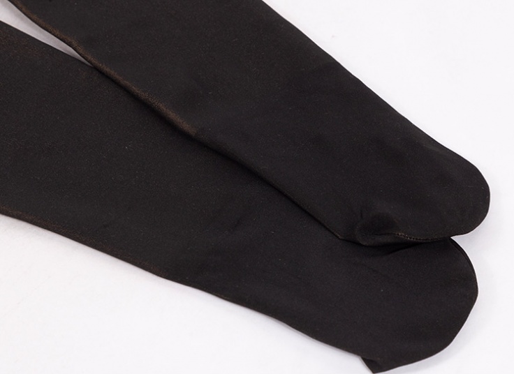 جوراب شلواری مدل سه بعدی