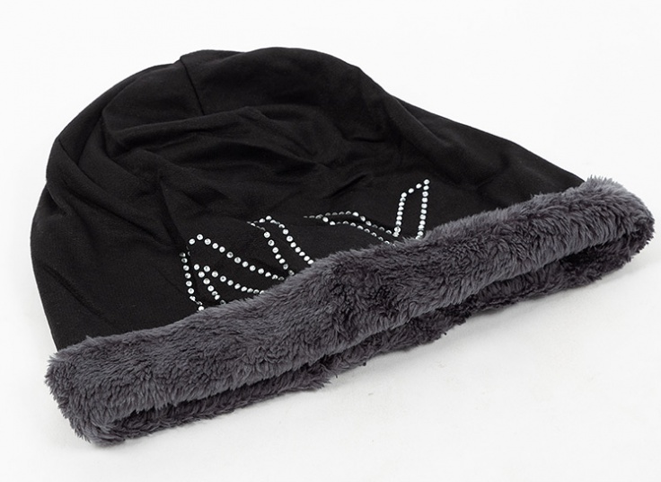 کلاه نگین دار