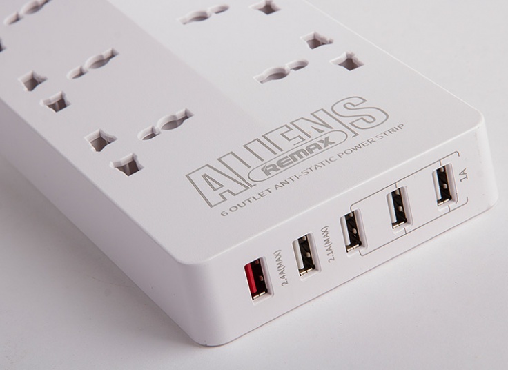 چندراهی برق Remax مدل RU-S4