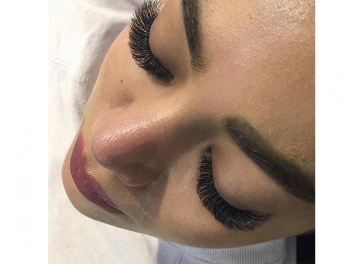 خدمات مژه و ابرو در سالن شیدا