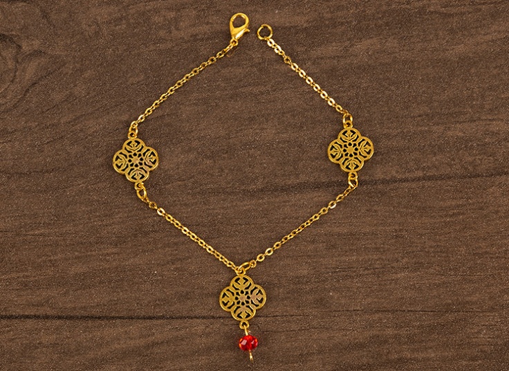 دستبند طلایی آویزدار