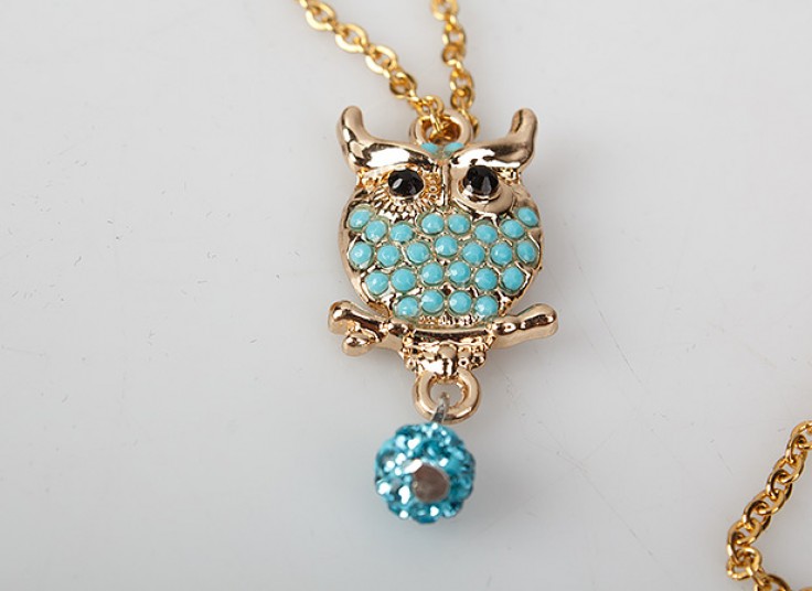 آویز ساعت نگین دار