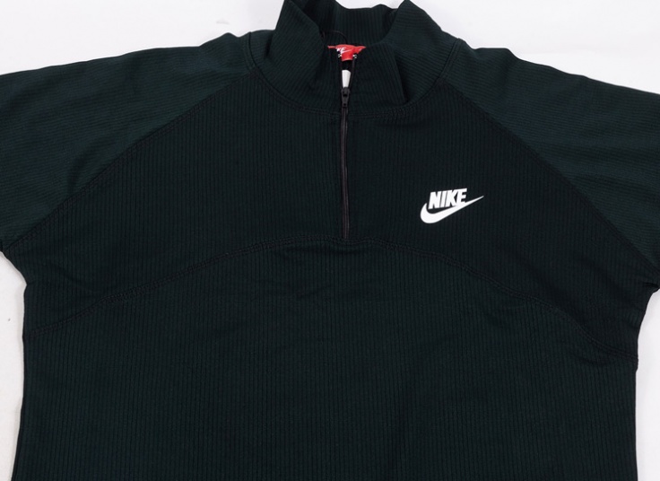 تیشرت نیم زیپ ورزشی طرح Nike