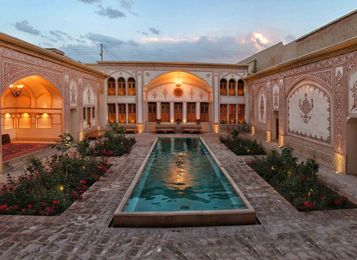 تورهای یک روزه کاشان آژانس خط سفر پارس