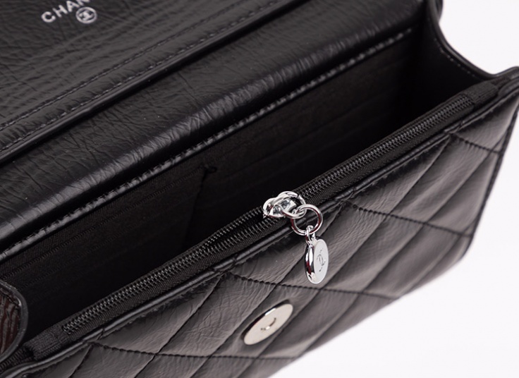 کیف پاسپورتی زنانه طرح Chanel