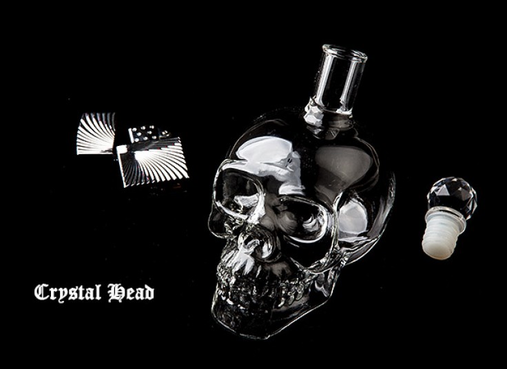 بطری شیشه ای طرح اسکلت