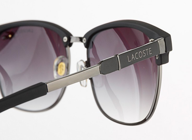 عینک آفتابی طرح Lacoste