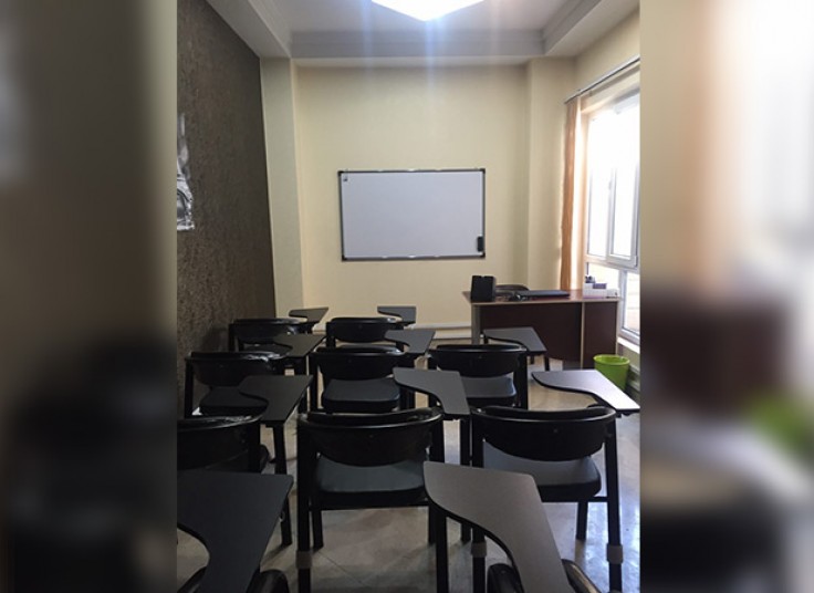 دوره های آموزش زبان علم آفرینان سروش