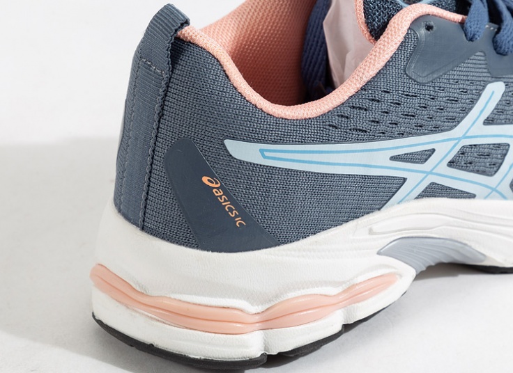 کتانی زنانه asics مدل 186