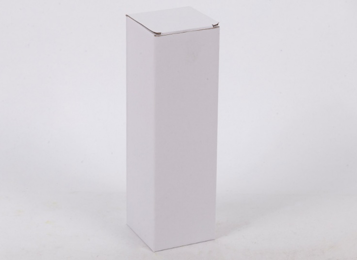 ماگ سفری نی‌دار