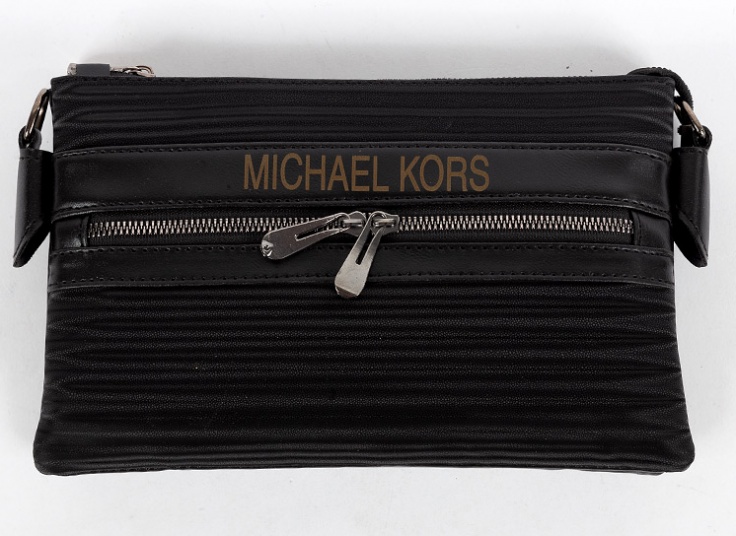 کیف پاسپورتی Michael Kors