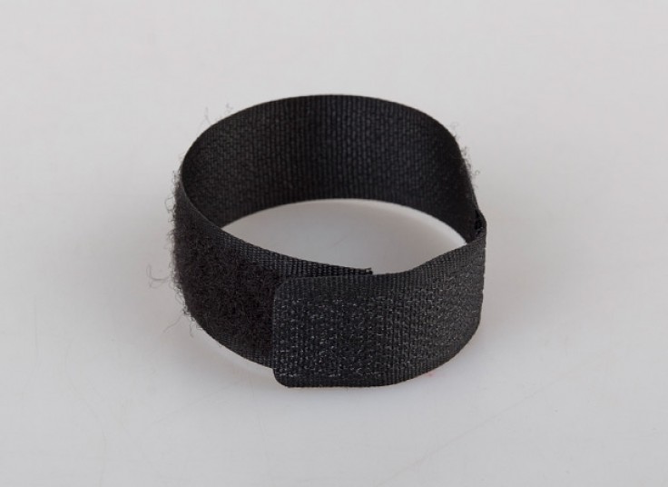 چسب پارچه ای طرح Velcro