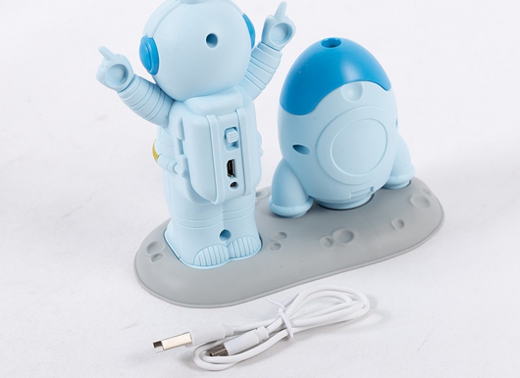 چراغ مطالعه طرح آدم فضایی