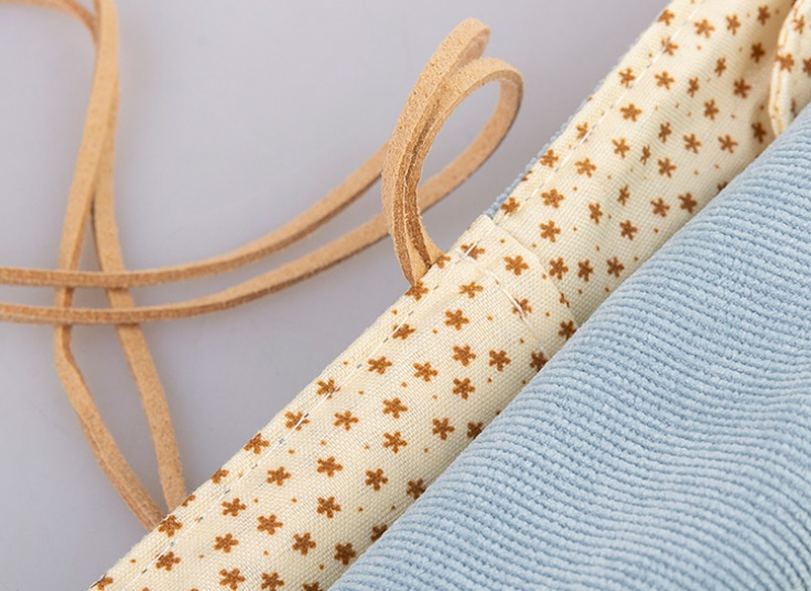 جامدادی رولی Glad