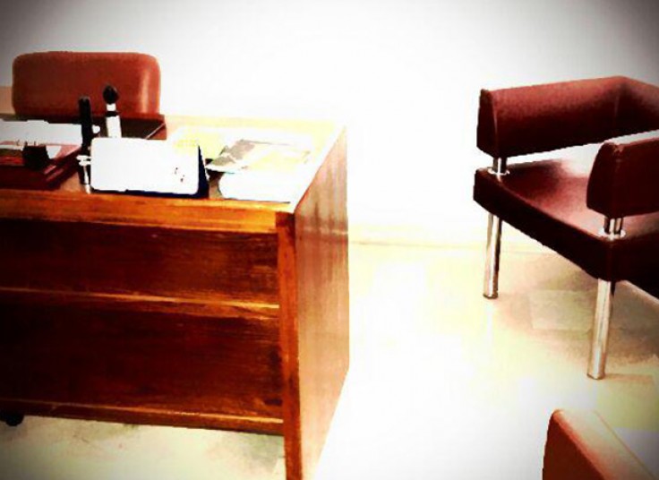 خالبرداری مطب  پوست و زیبایی  دکتر امجدی