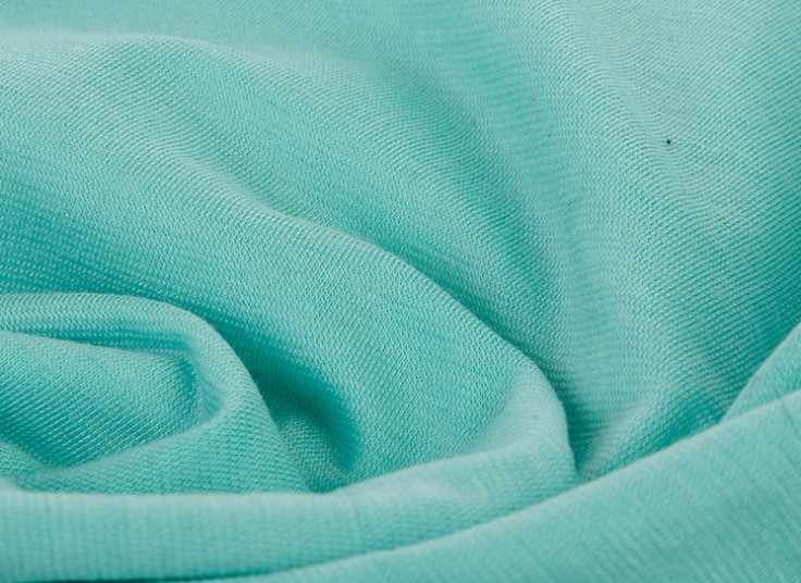 زیر سارافونی زنانه