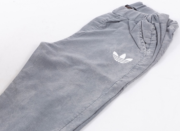 شلوار اسلش مردانه‌ طرح adidas