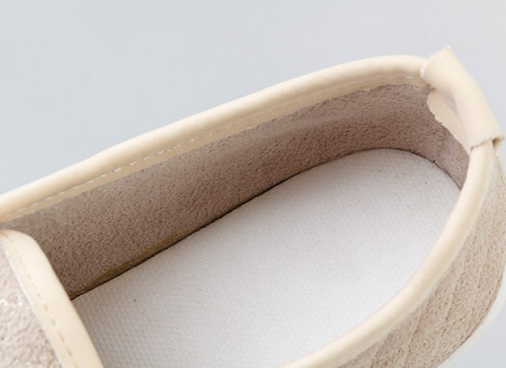 کفش اسنیکرز زنانه مدل Stitch