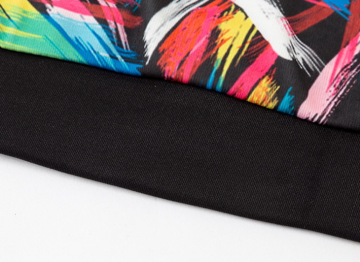 ست نیم‌تنه و شلوار ورزشی زنانه