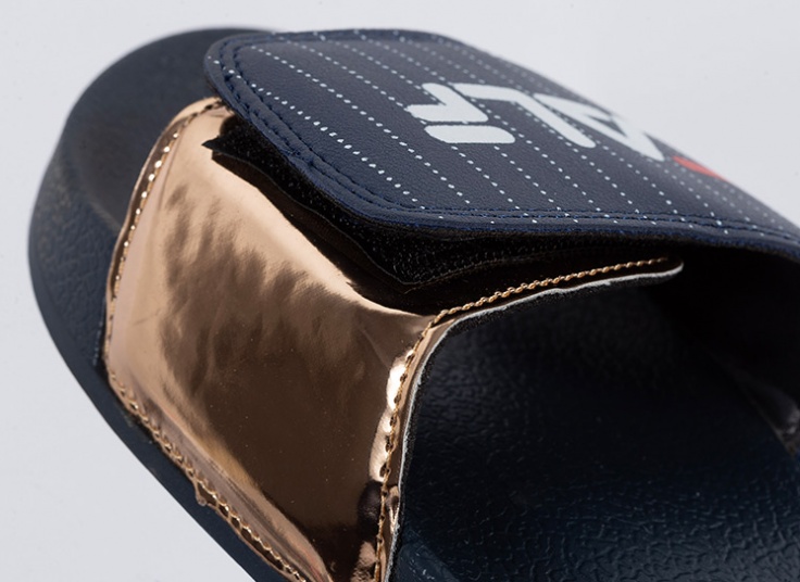 دمپایی مردانه چسبی