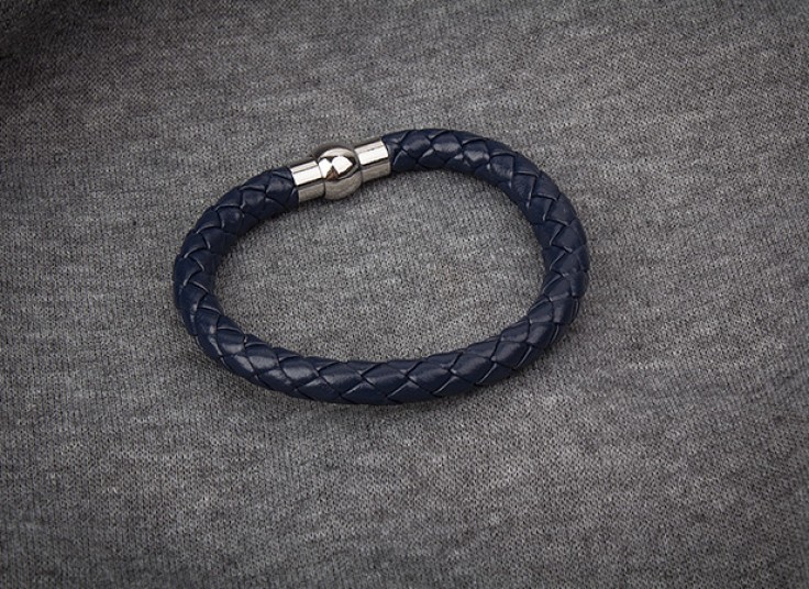 دستبند چرم حصیری