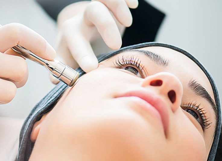 میکرودرم و هیدرودرم در کلینیک لبخند سفید