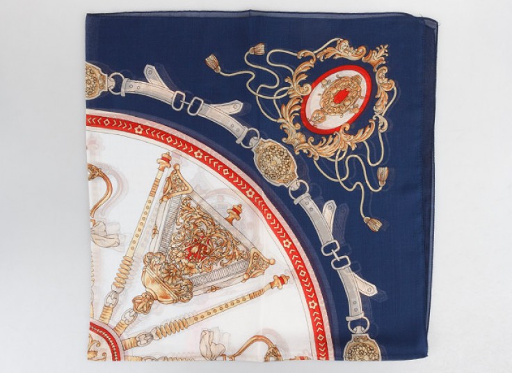 روسری حریر Fendi