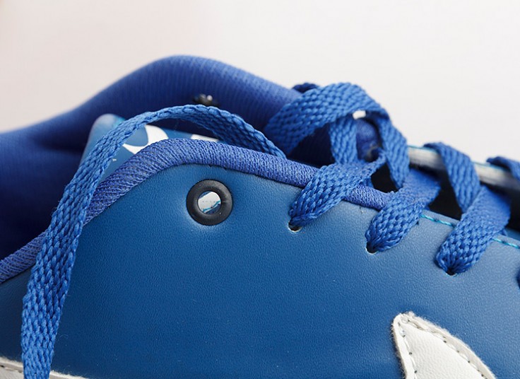 کفش فوتبالی طرح NIKE