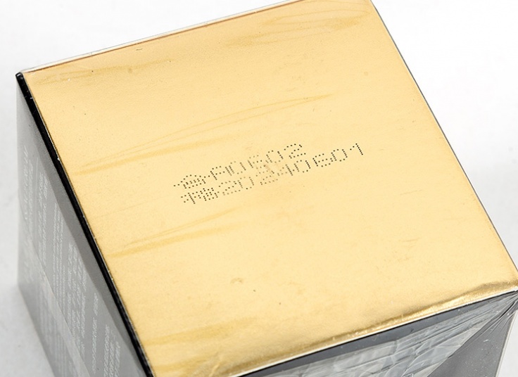 کرم‌ هیدراته‌ آبرسان‌ نیاسین آمید Venzen