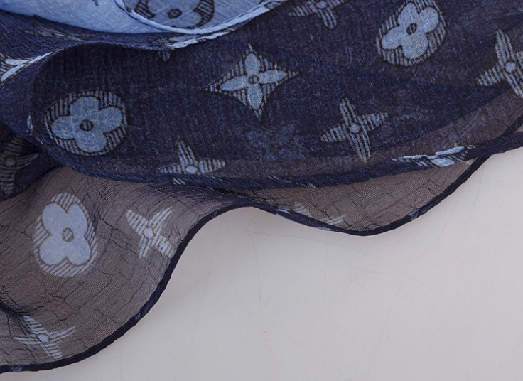 شال حریر زنانه طرح Louis Vuitton