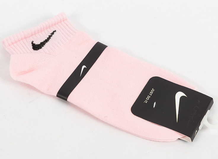 جوراب ساق کوتاه طرح Nike