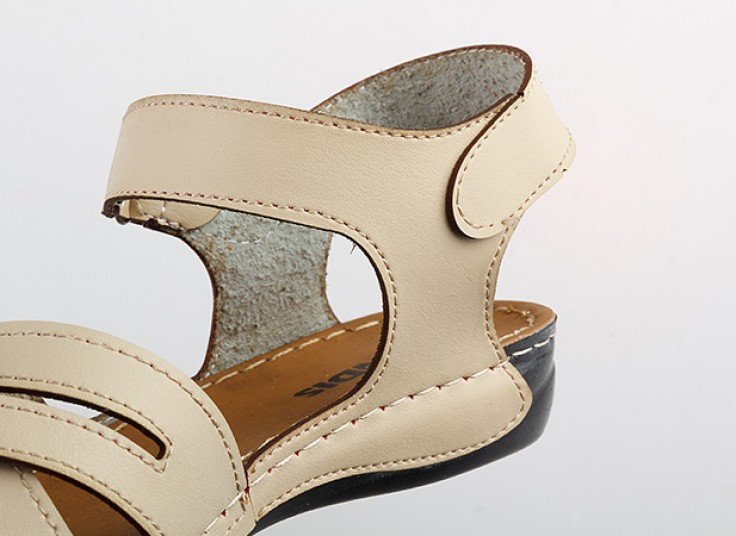 صندل چسبی زنانه Tandis