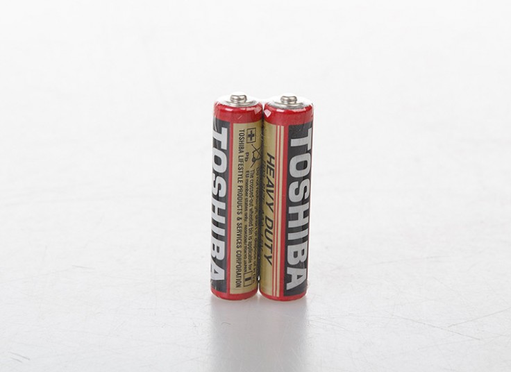 باتری نیم قلمی Kingever