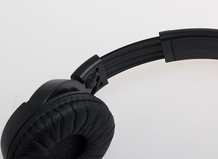 هدست SONY مدل  MDR-ZX110AP