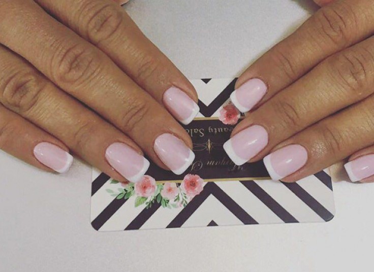 خدمات ناخن سالن زیبایی مادمازل