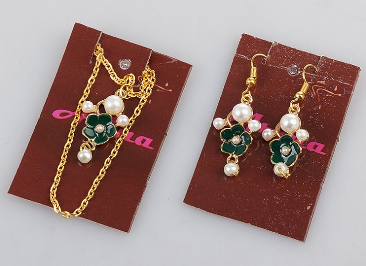 نیم ست زیورآلات ATLINA