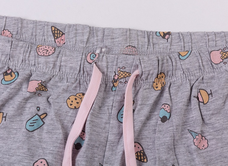 شورتک قواره دار زنانه PEANUTS