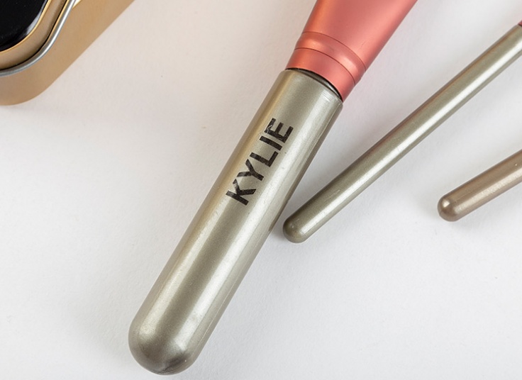 پک براش آرایشی Kylie