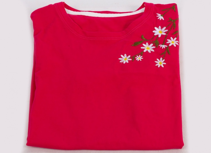 تیشرت زنانه گلدوزی طرح Spring