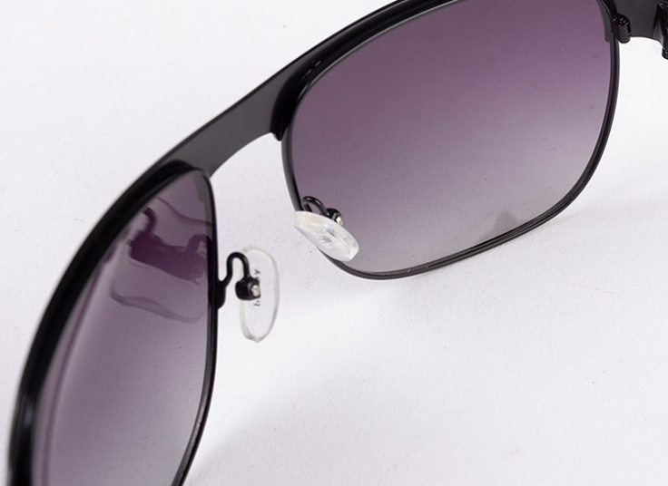 عینک آفتابی پلورایز PRADA